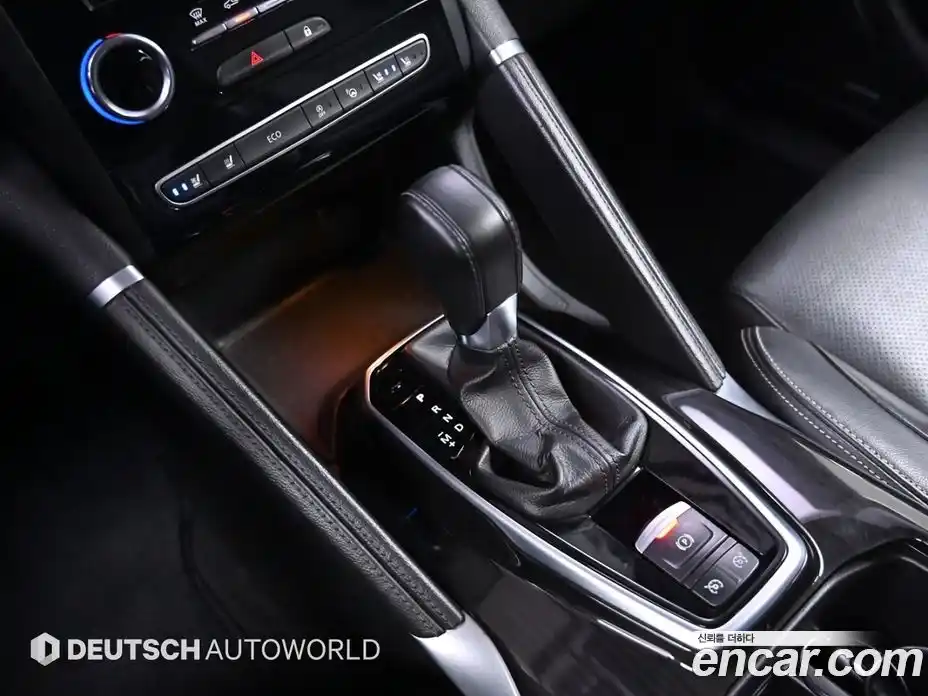 Renault QM6 2016 2.0 Автомат в Москве № 885944, фото 9