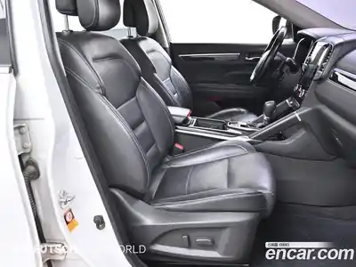 Renault QM6 2016 2.0 Автомат в Москве № 885944, миниатюра 10