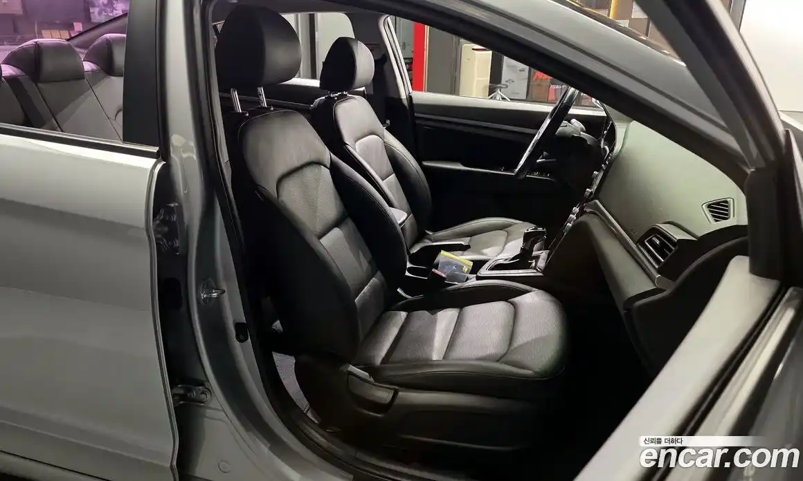Hyundai Avante 2019 1.6 гидро в Москве № 886202, фото 12