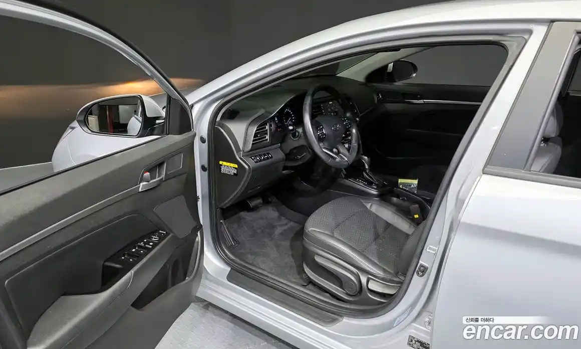 Hyundai Avante 2019 1.6 гидро в Москве № 886202, фото 10