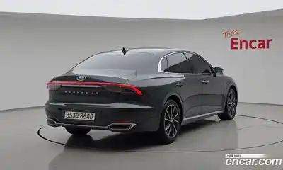 Hyundai Grandeur 2022 2.5 Автомат в Москве № 886300, миниатюра 2