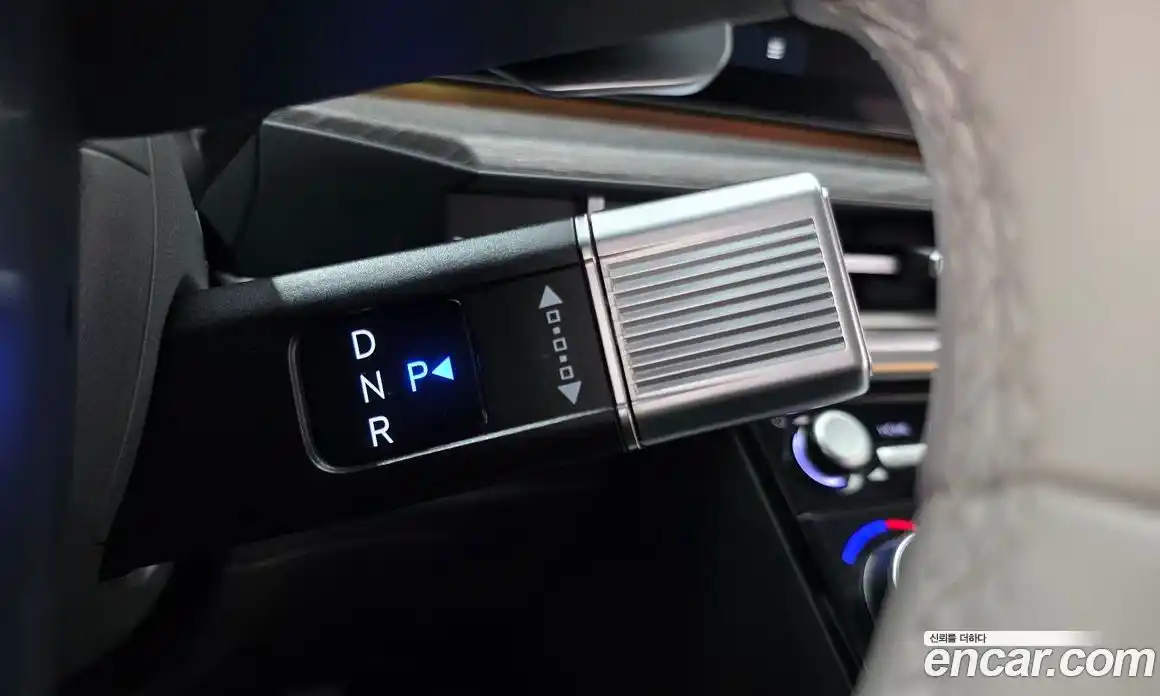 Hyundai Santa Fe 2024 1.6 Автомат в Москве № 886413, фото 8