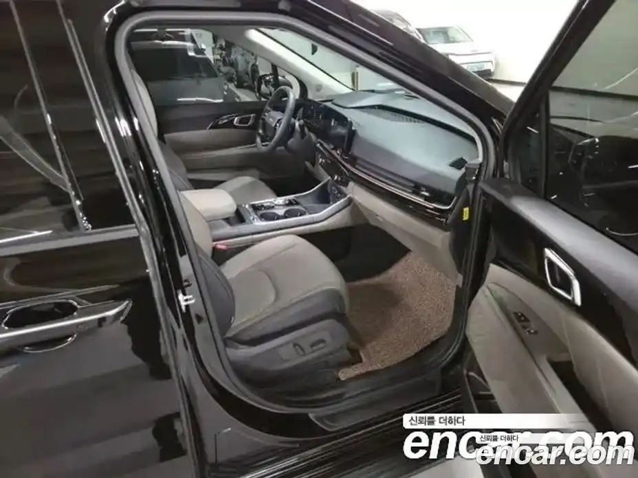 Kia Canival 2025 3.5 Автомат в Москве № 887454, фото 15