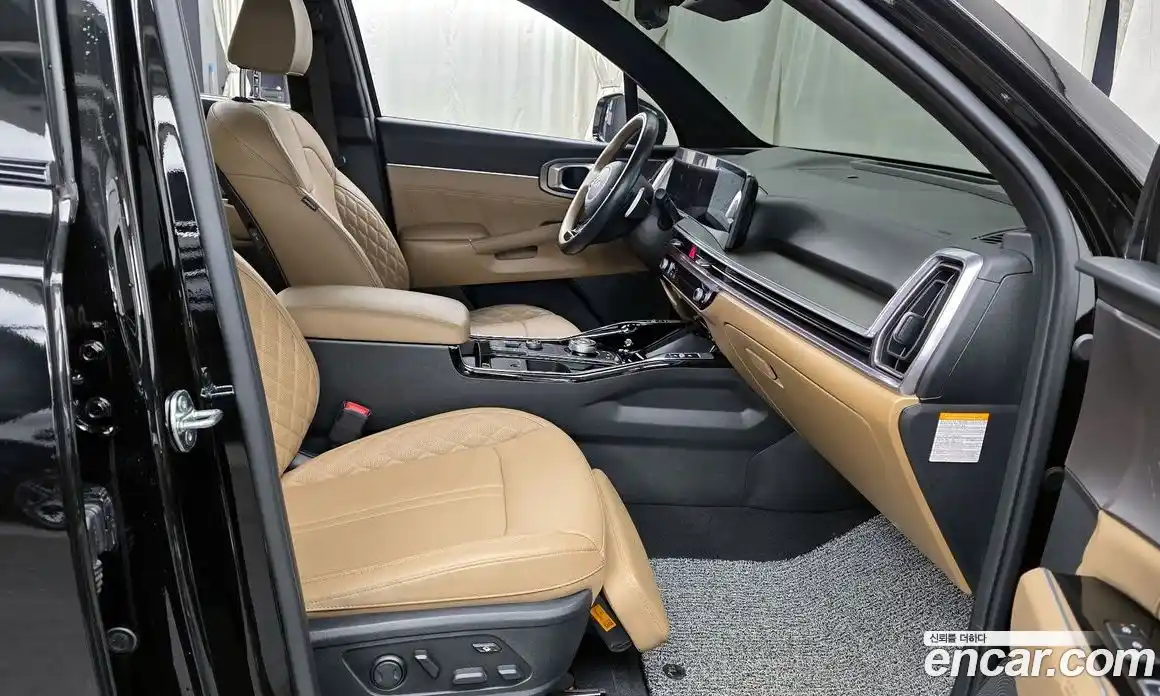 Kia Sorento 2023 1.6 Автомат в Москве № 887796, фото 11