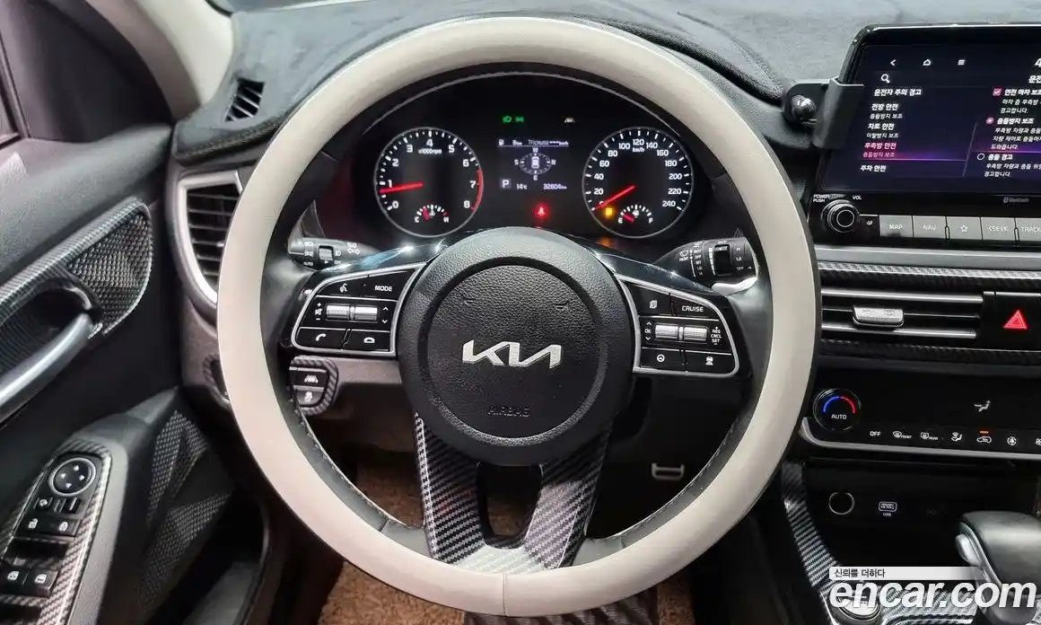 Kia Seltos 2021 1.6 Автомат в Москве № 888252, фото 14