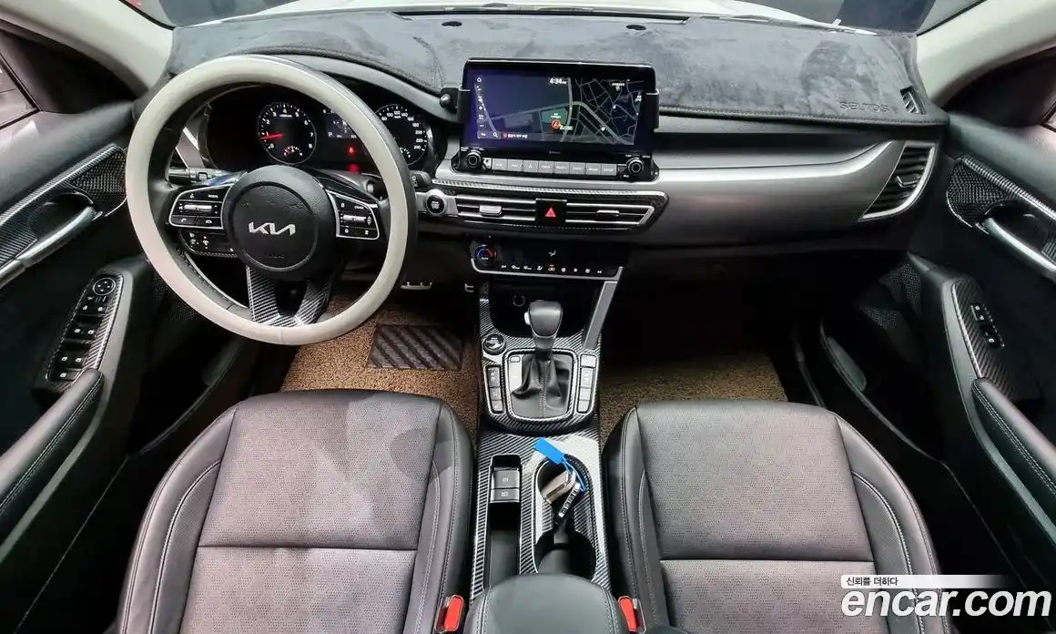 Kia Seltos 2021 1.6 Автомат в Москве № 888252, фото 7