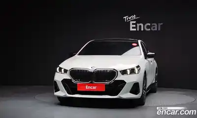 BMW 5-Series 2025 2.0 Автомат в Москве № 889476, миниатюра 3