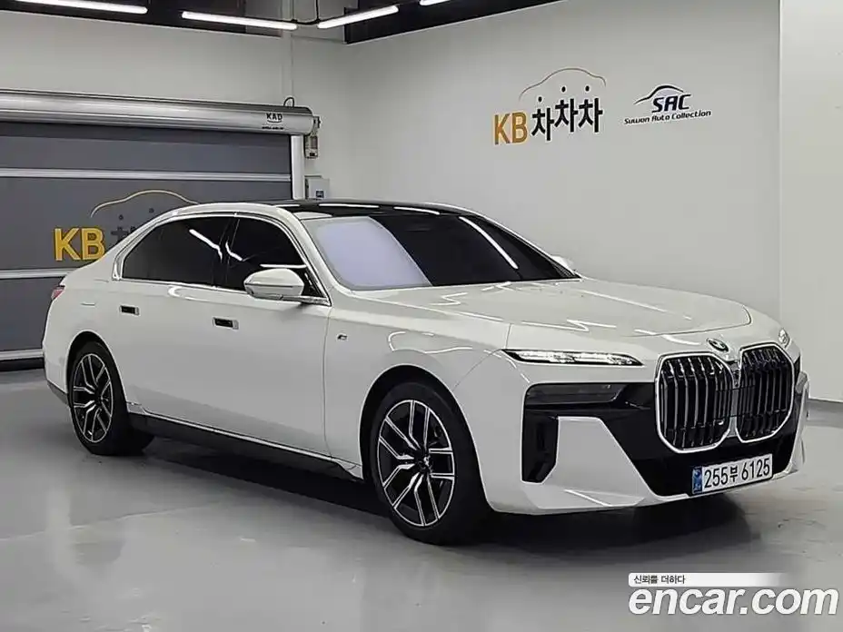 BMW 7-Series 2024 3.0 Автомат в Москве № 889825, фото 4