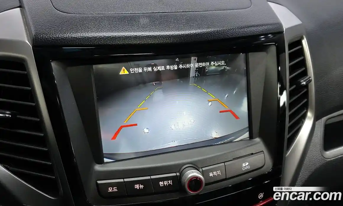 SsangYong TIBOLI 2015 1.6 Автомат в Москве № 889930, фото 15