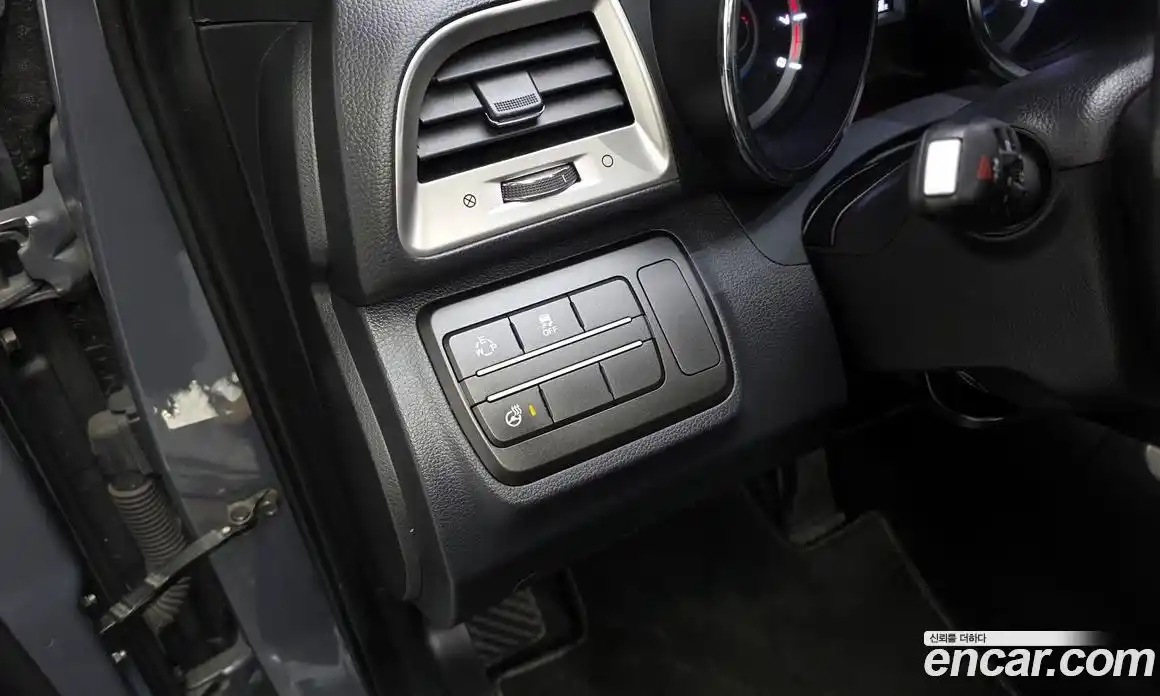 SsangYong TIBOLI 2015 1.6 Автомат в Москве № 889930, фото 16