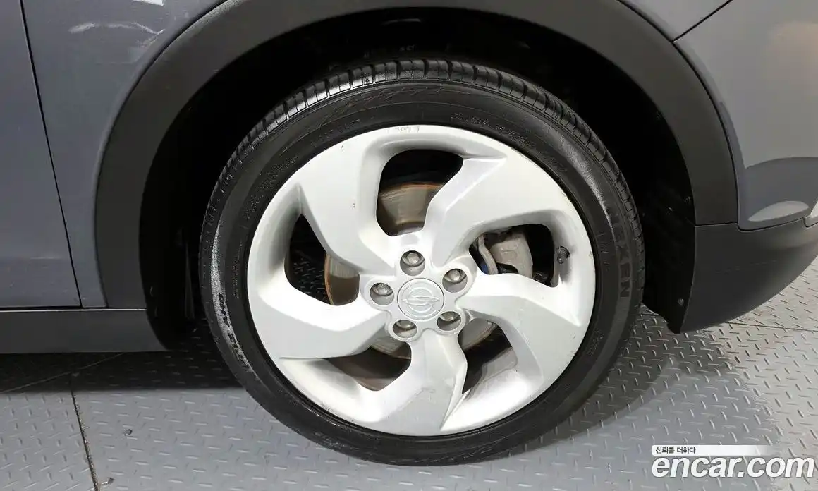 SsangYong TIBOLI 2015 1.6 Автомат в Москве № 889930, фото 5