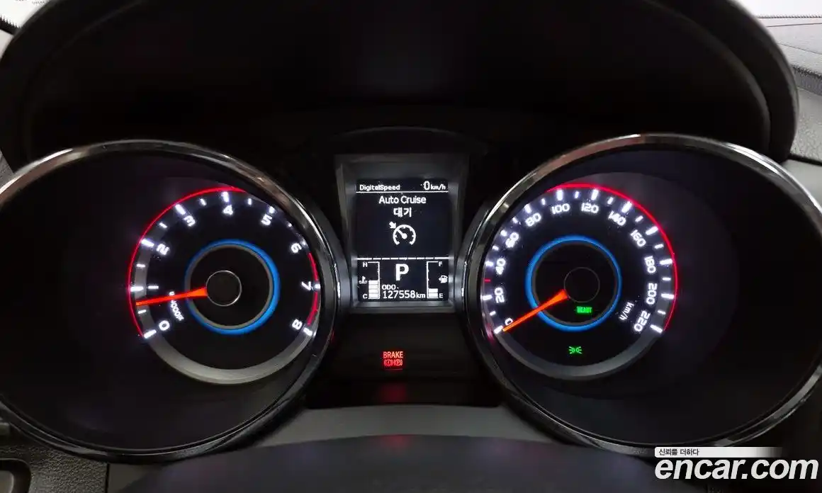 SsangYong TIBOLI 2015 1.6 Автомат в Москве № 889930, фото 8