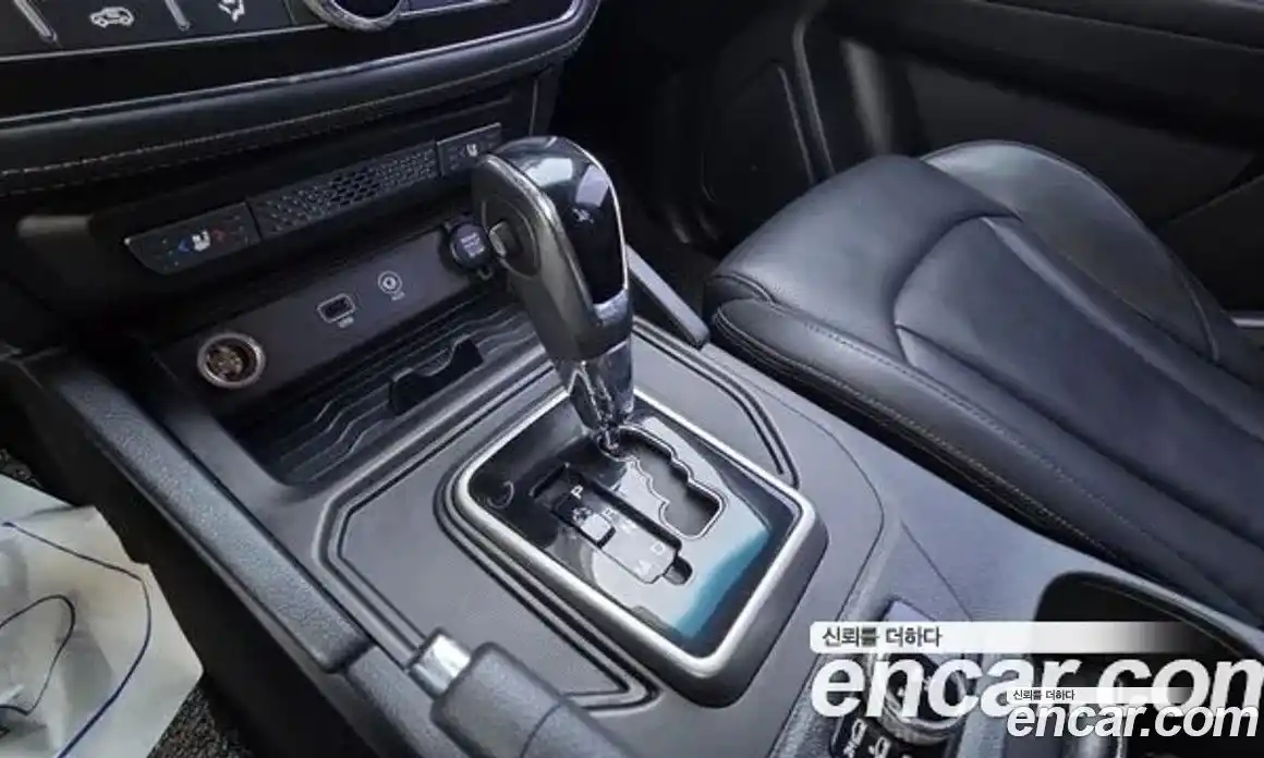 SsangYong Rexton 2018 2.2 Автомат в Москве № 890020, фото 9