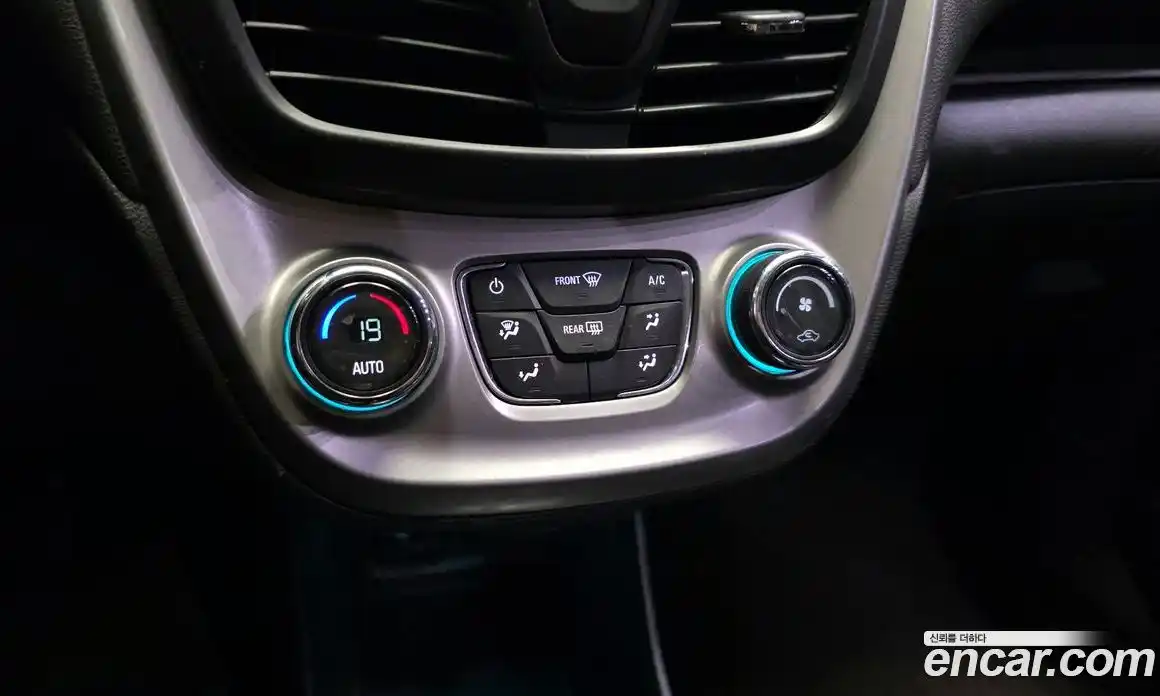 Chevrolet Spark 2016 1.0 Автомат в Москве № 890679, фото 16