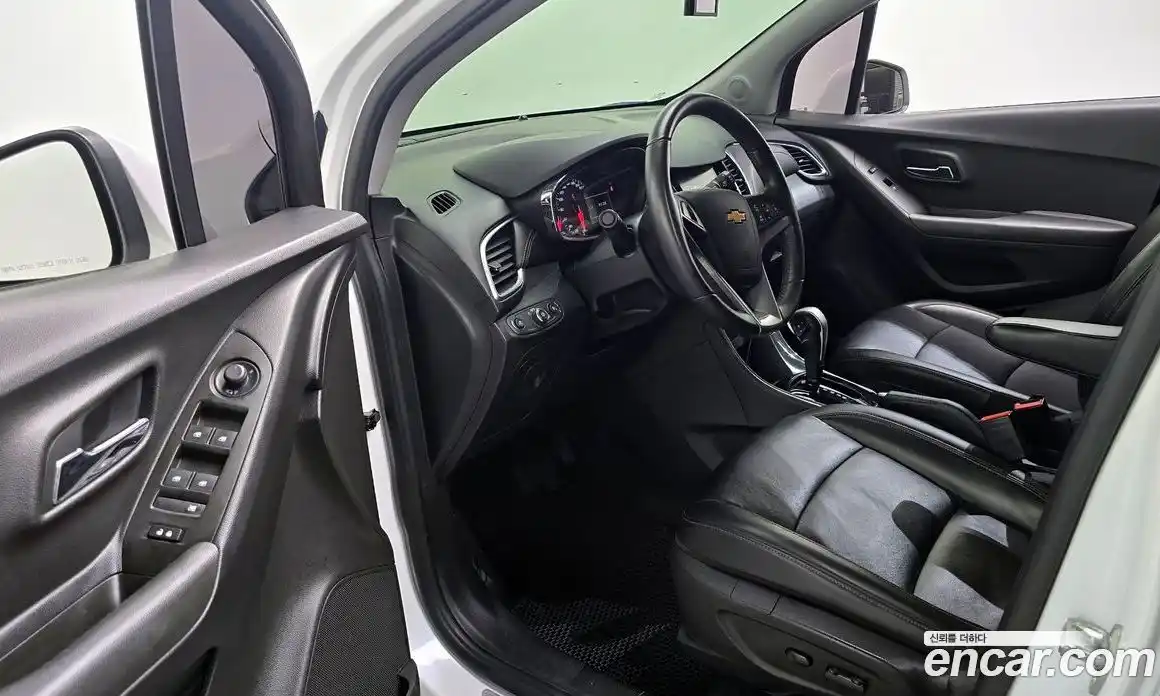 Chevrolet Trax 2017 1.4 Автомат в Москве № 890956, фото 10