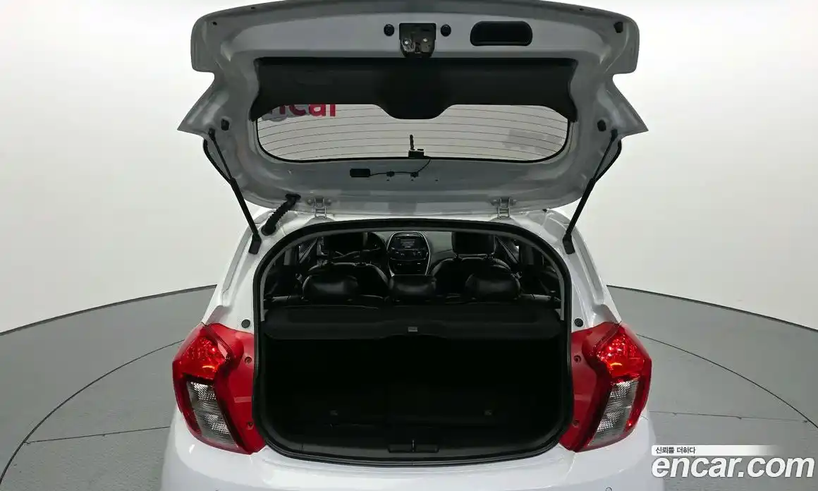 Chevrolet Spark 2016 1.0 Автомат в Москве № 891147, фото 20