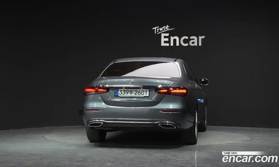 Mercedes-Benz E-Class 2023 1.9 Автомат в Москве № 893424, фото 4