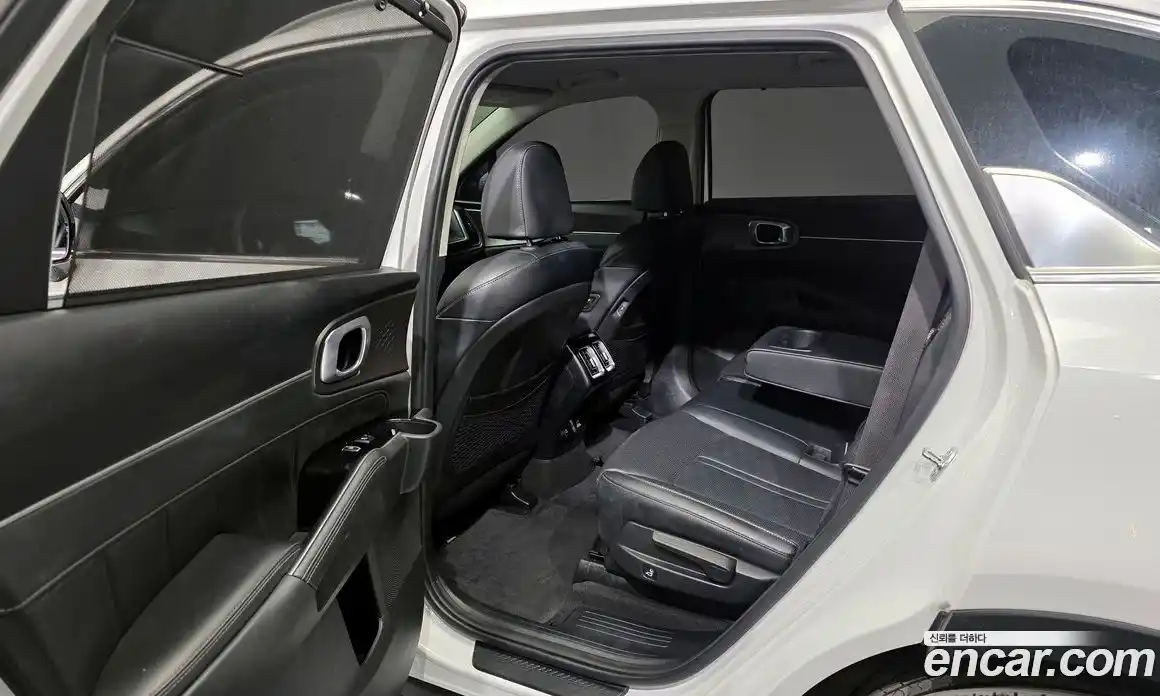 Kia Sorento 2024 2.5 гидро в Москве № 124211, фото 11