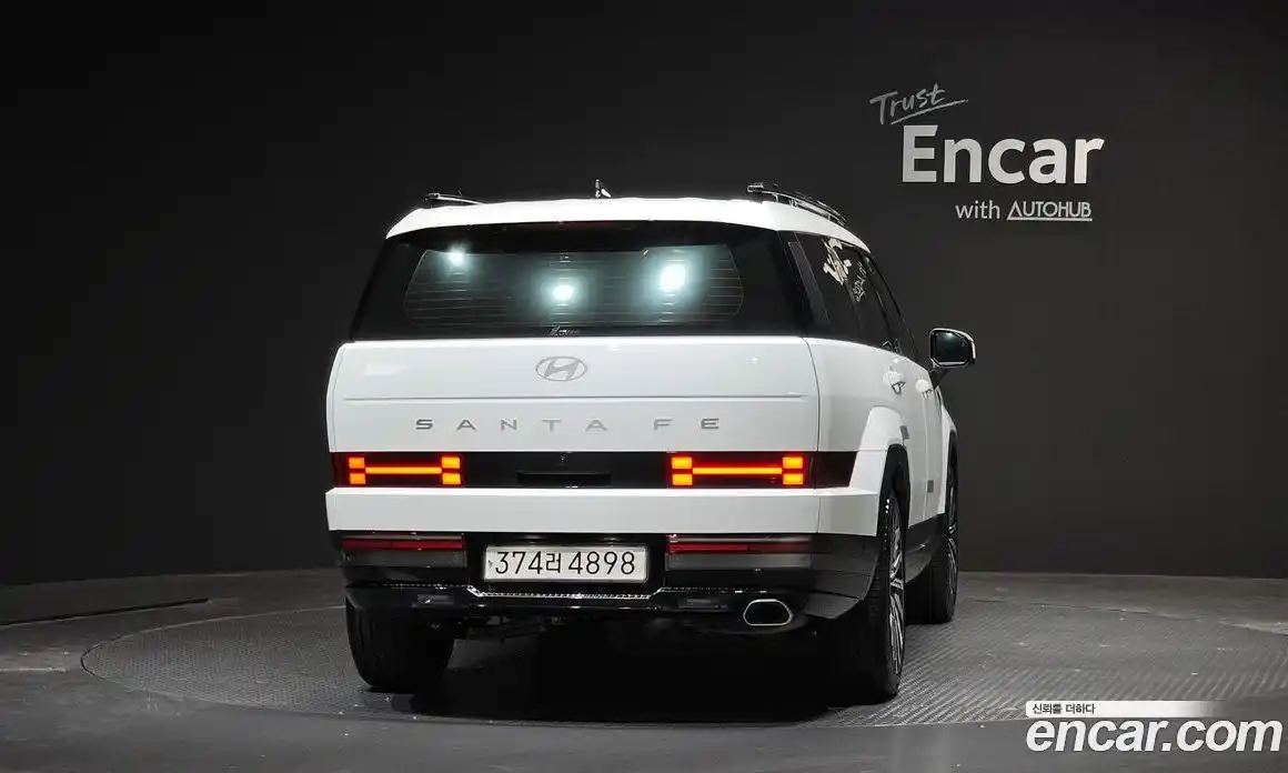 Hyundai Santa Fe 2024 2.5 Автомат в Москве № 854057, фото 4