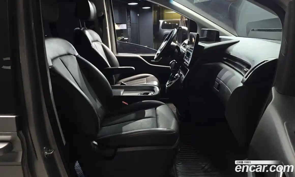 Hyundai Staria 2023 2.2 Автомат в Москве № 854273, фото 11