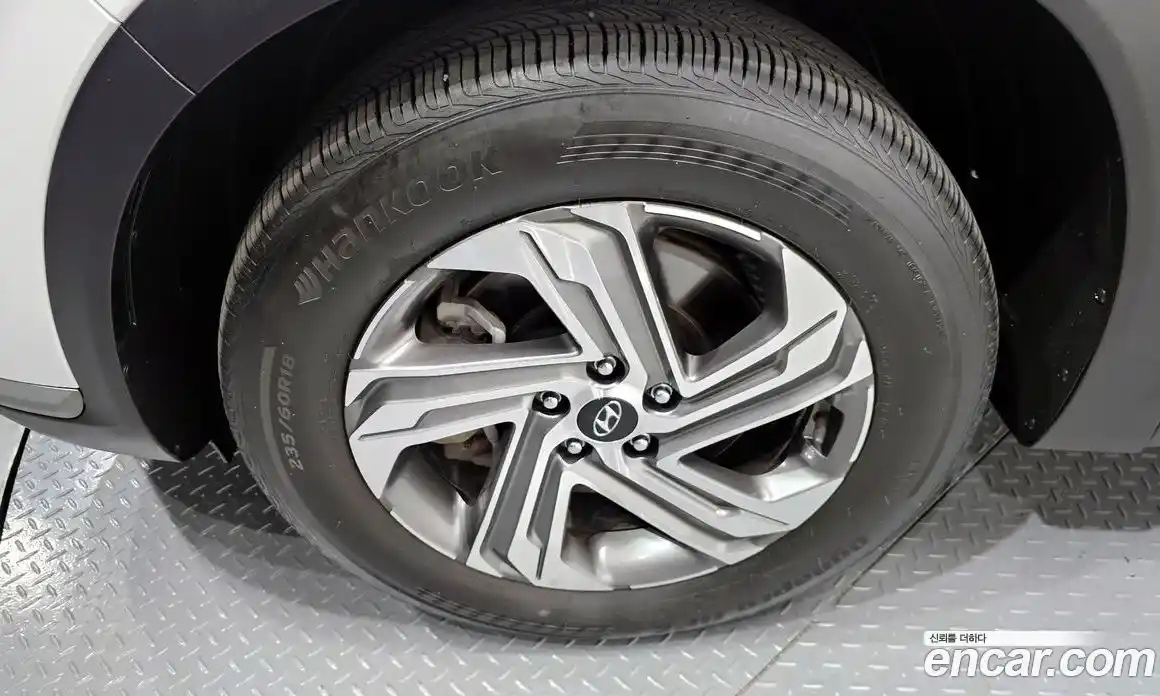 Hyundai Santa Fe 2023 2.5 Автомат в Москве № 854567, фото 5