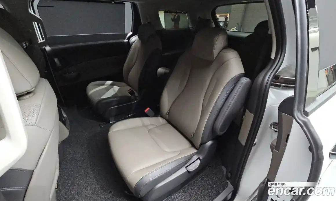 Kia Canival 2024 2.2 Автомат в Москве № 854998, фото 11