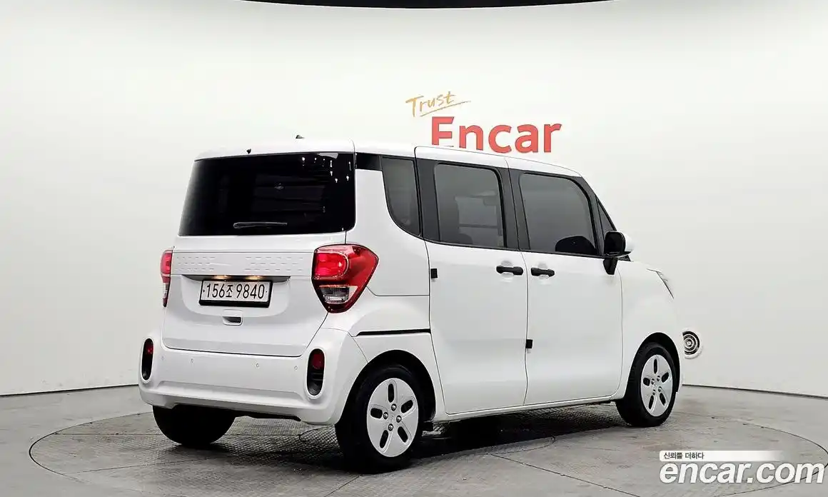 Kia Ray 2021 1.0 Автомат в Москве № 855315, фото 2