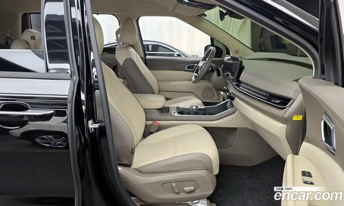 Kia Canival 2024 3.5 Автомат в Москве № 855408, фото 11