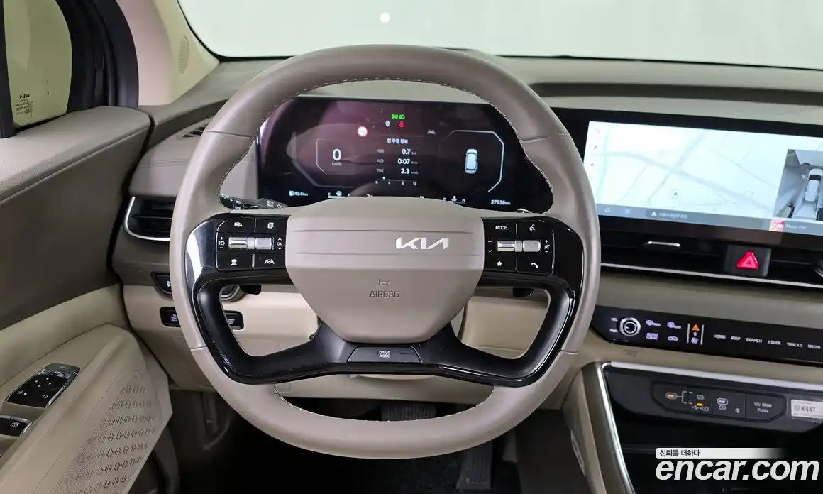 Kia Canival 2024 3.5 Автомат в Москве № 855408, фото 13