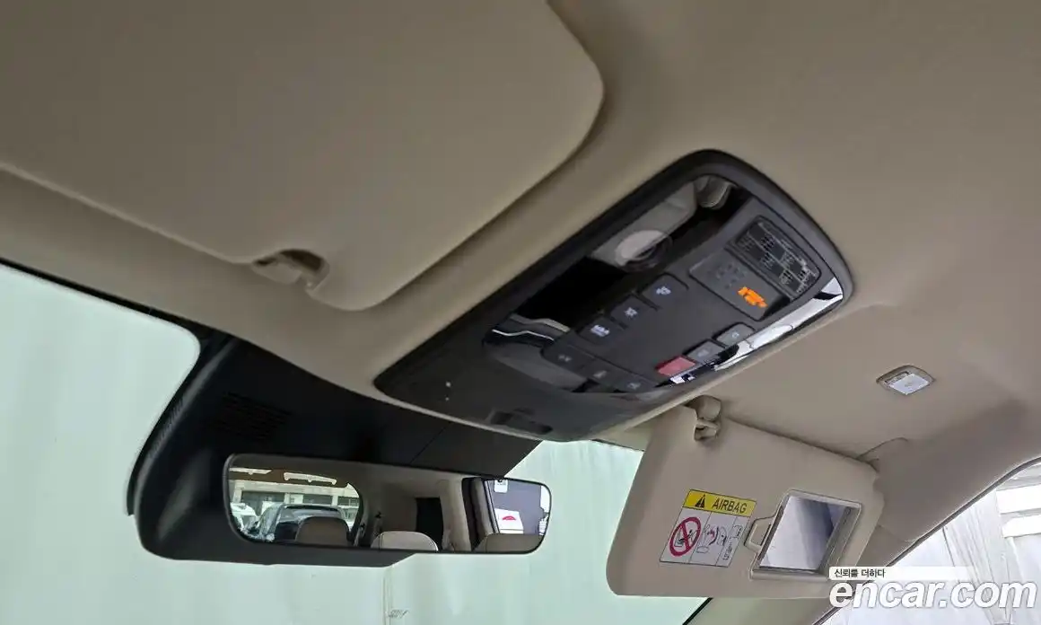 Kia Canival 2024 3.5 Автомат в Москве № 855408, фото 18