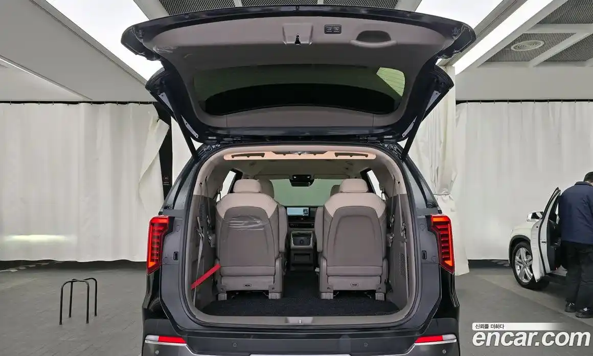 Kia Canival 2024 3.5 Автомат в Москве № 855408, фото 20