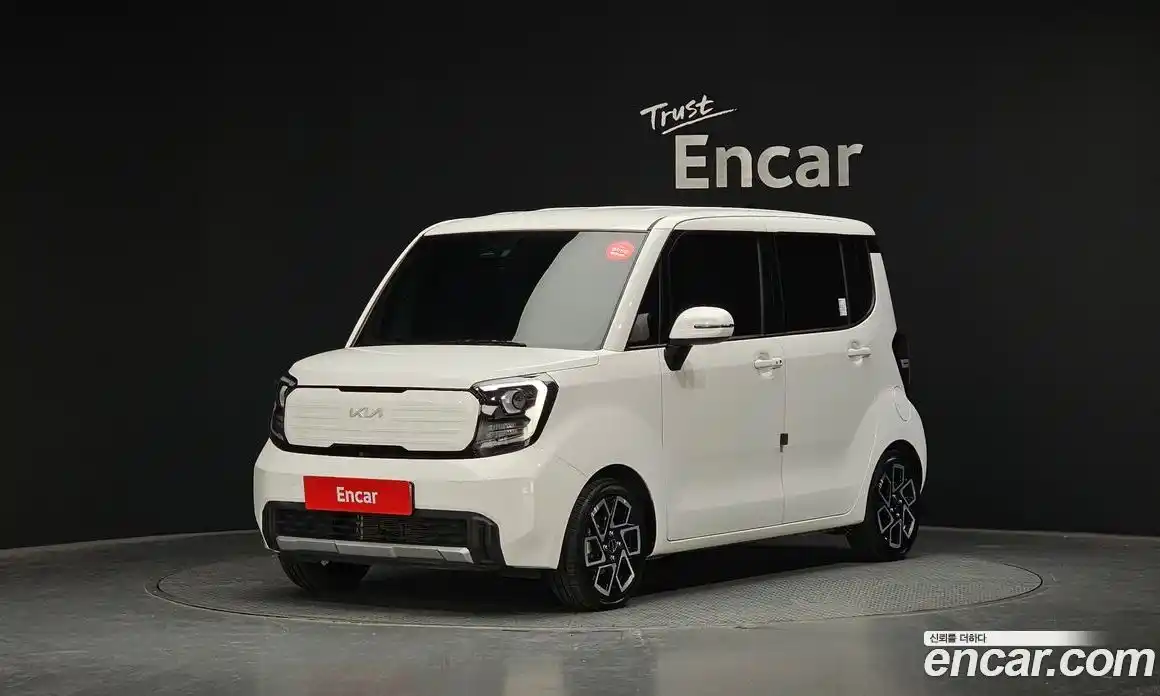 Kia Ray 2025 1.0 Автомат в Москве № 855436, фото 1