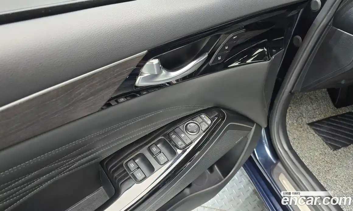 Kia K7 2020 2.5 Автомат в Москве № 855709, фото 14