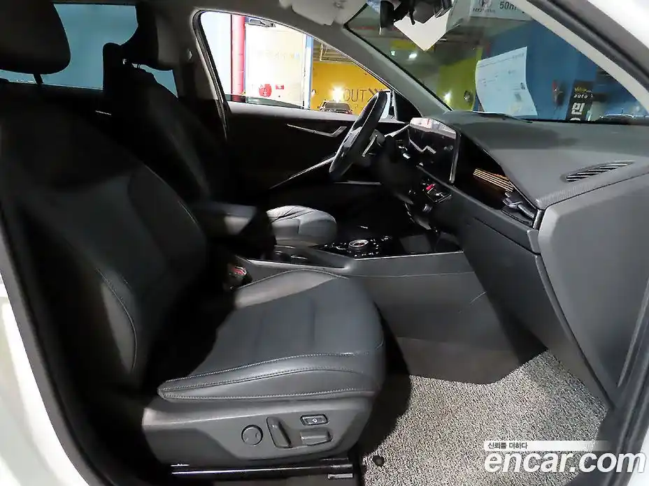 Kia Niro 2022 1.6 Автомат в Москве № 855783, фото 12