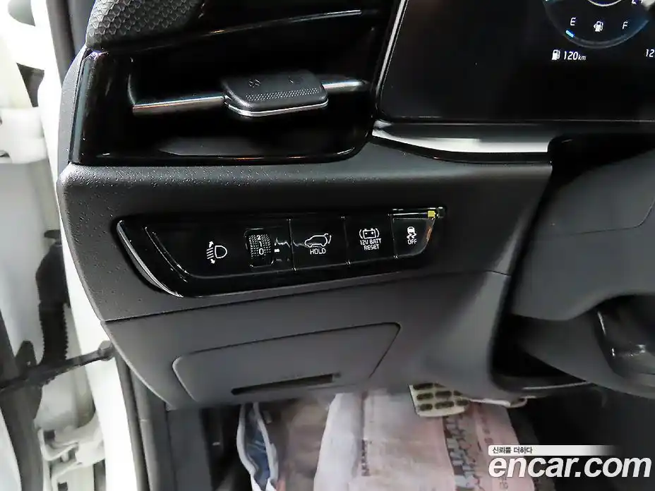 Kia Niro 2022 1.6 Автомат в Москве № 855783, фото 15