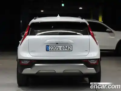 Kia Niro 2022 1.6 Автомат в Москве № 855783, миниатюра 4