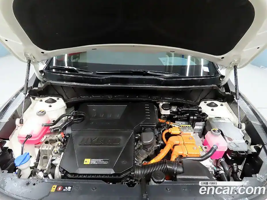 Kia Niro 2022 1.6 Автомат в Москве № 855783, фото 6