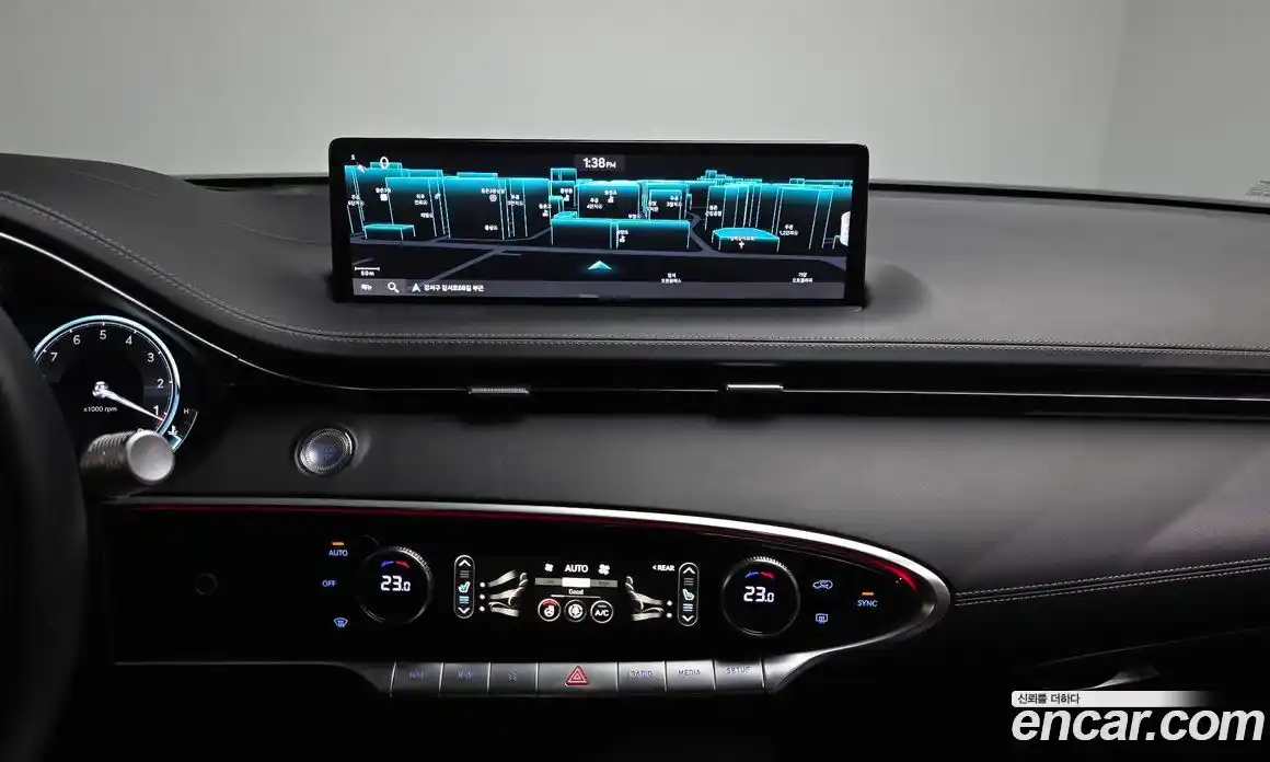 Genesis GV70 2021 2.5 Автомат в Москве № 856038, фото 13