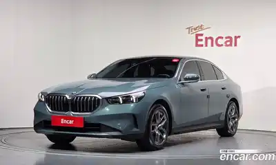 BMW 5-Series, 2025