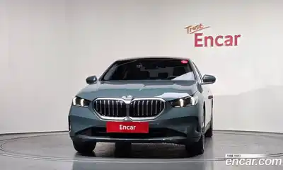 BMW 5-Series 2025 2.0 гидро в Москве № 856286, миниатюра 3