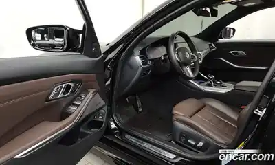 BMW 3-Series 2020 2.0 Автомат в Москве № 858473, миниатюра 10