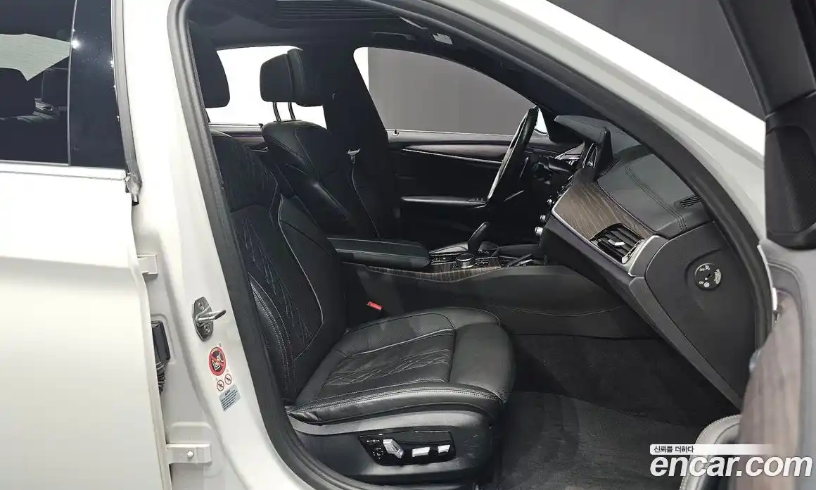 BMW 5-Series 2017 2.0 Автомат в Москве № 858703, фото 10