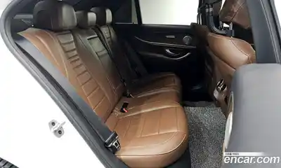 Mercedes-Benz E-Class 2023 2.0 Автомат в Москве № 859347, миниатюра 12