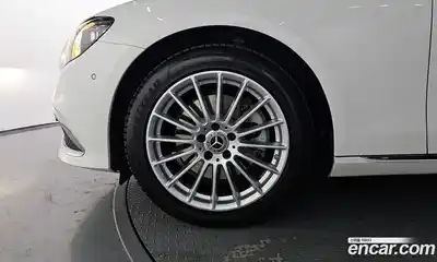 Mercedes-Benz E-Class 2023 2.0 Автомат в Москве № 859347, миниатюра 5