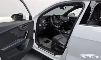 Audi Q2 2023 2.0 Автомат в Москве № 859607, миниатюра 10