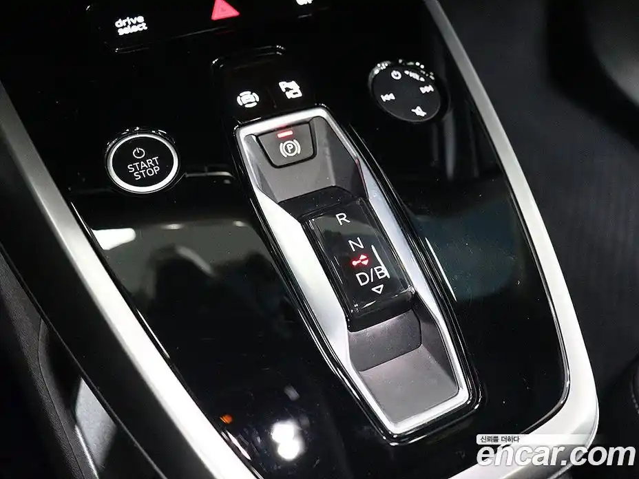 Audi Q4 e-tron 2022 1.0 Автомат в Москве № 859785, фото 8