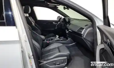 Audi Q5 2022 2.0 Автомат в Москве № 859806, миниатюра 11