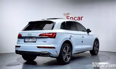 Audi Q5 2022 2.0 Автомат в Москве № 859806, миниатюра 2