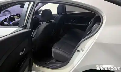 Renault SM3 2014 1.6 гидро в Москве № 885734, миниатюра 11