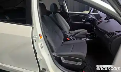 Renault SM3 2014 1.6 гидро в Москве № 885734, миниатюра 12